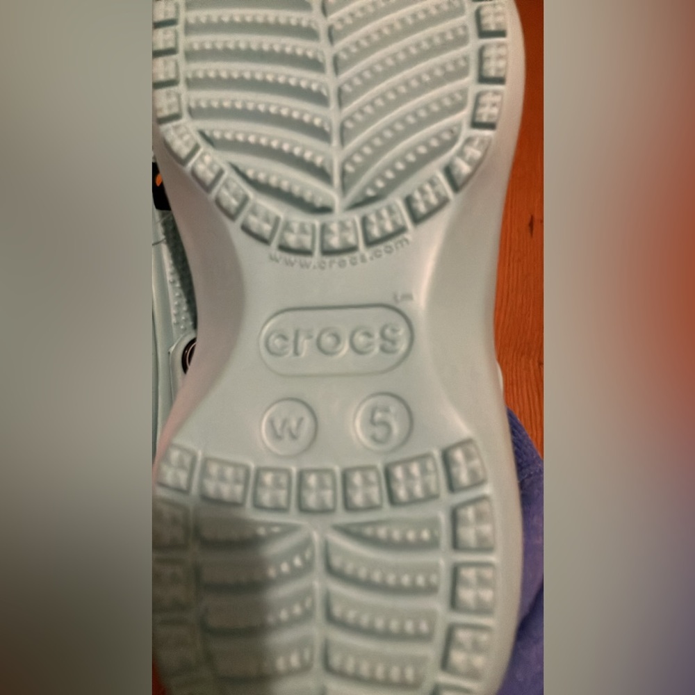 Crocs clogs shoes size 5 NWT new with tags mint green/teal turquoise color - Picture 2 of 8